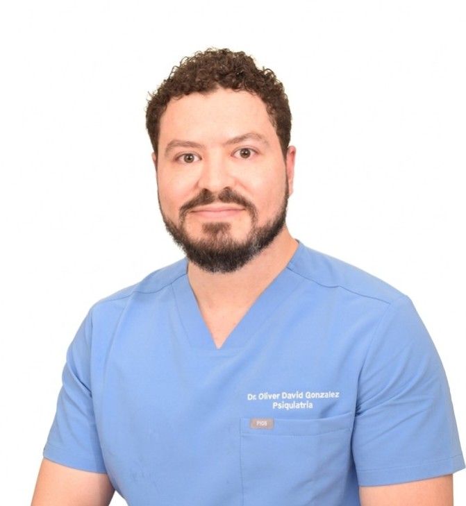 Oliver David González-8