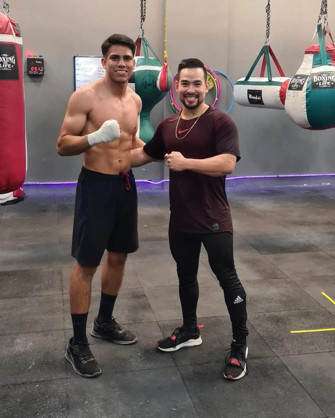 Iván E. González-25