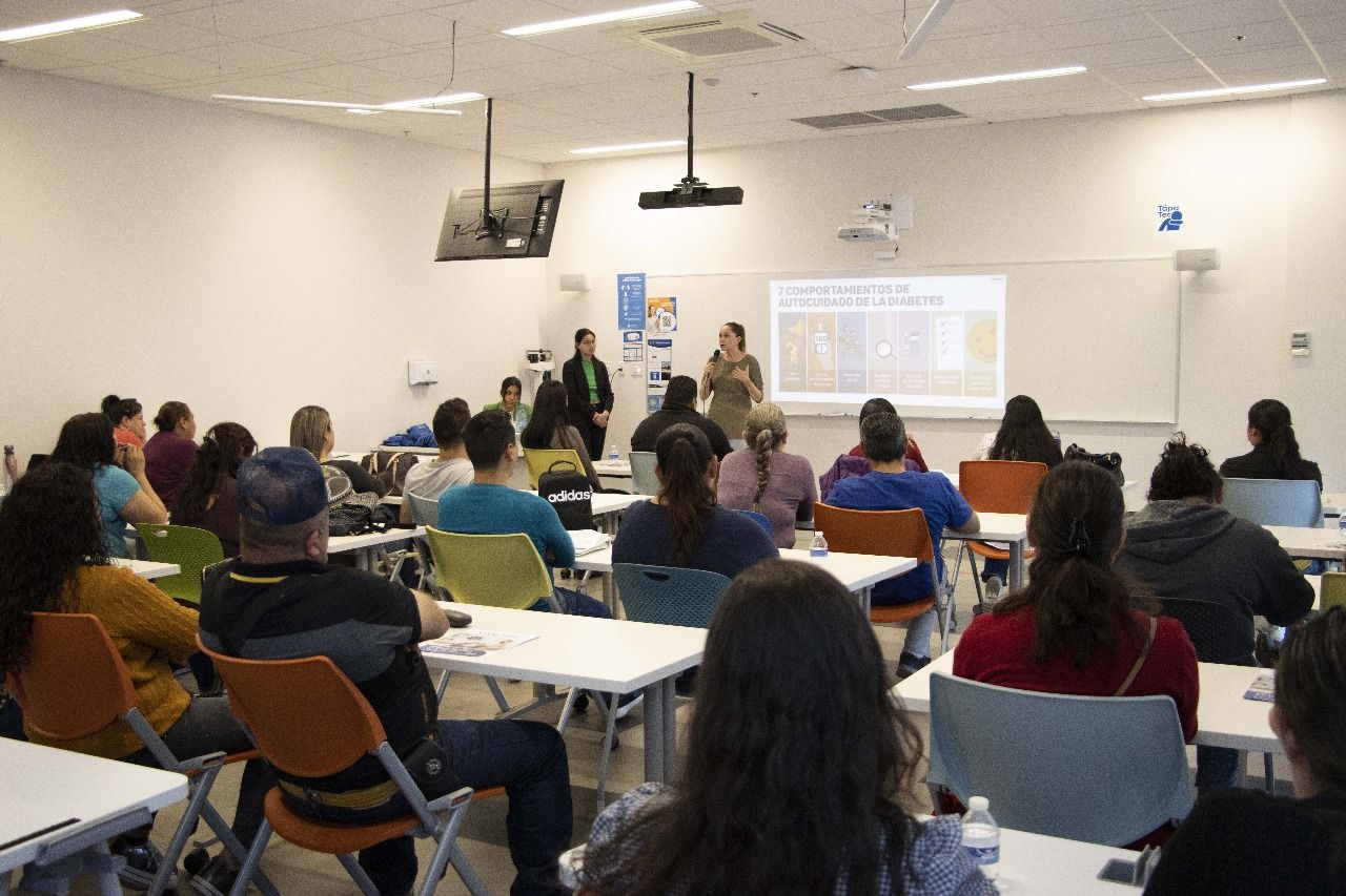 Athena Flores Torres-1