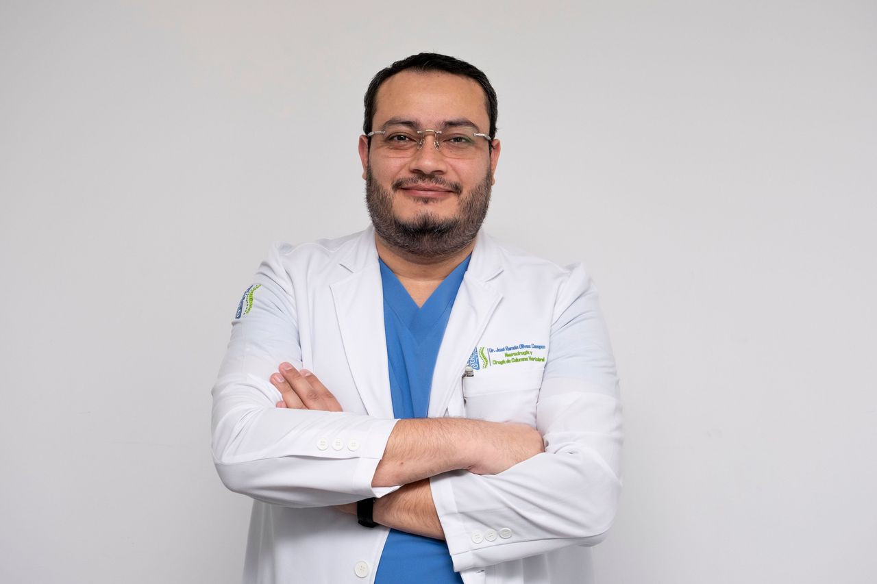 José Ramón Olivas C.-35