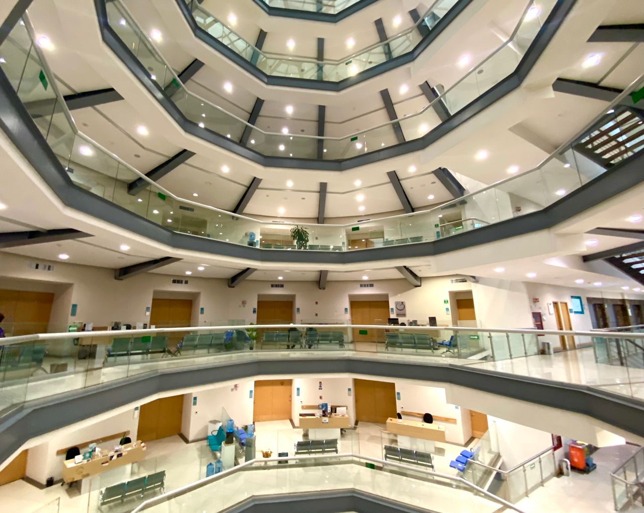 Montserrat Isabel Santana Román-1