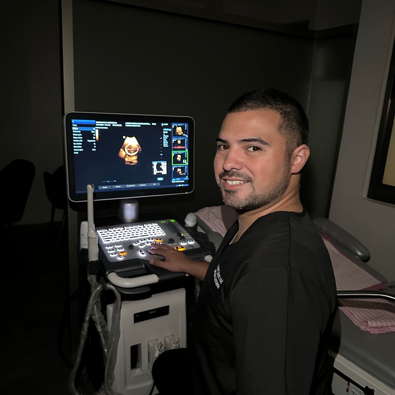 Enrique Álvarez Solís -2