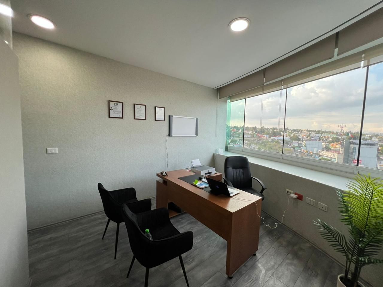 Mariel Maclu Zorrero-1