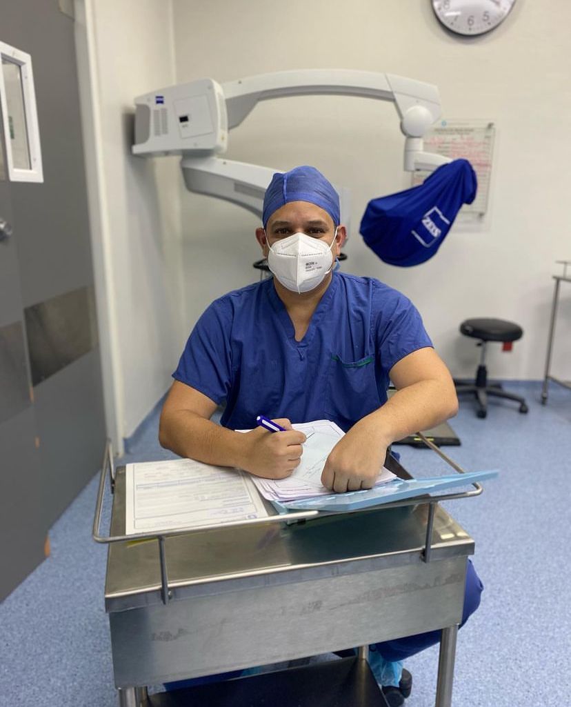 Roberto Garza Cortes-11