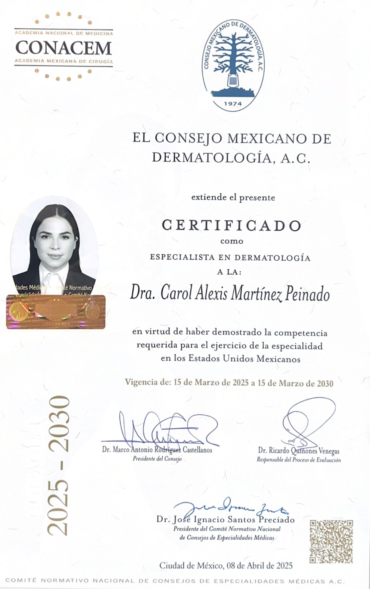 Carol Alexis Martínez Peinado-1