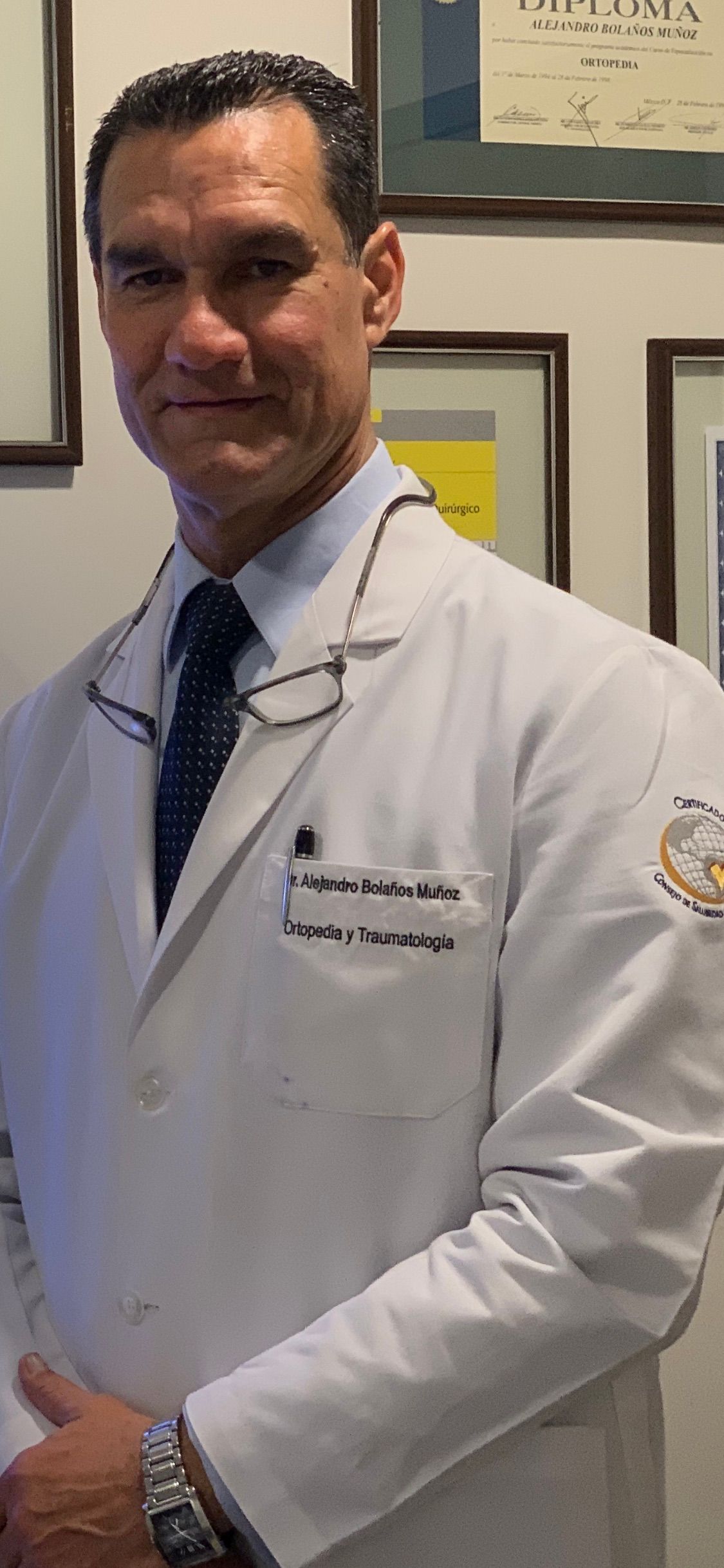 Alejandro Bolaños Muñoz.-19