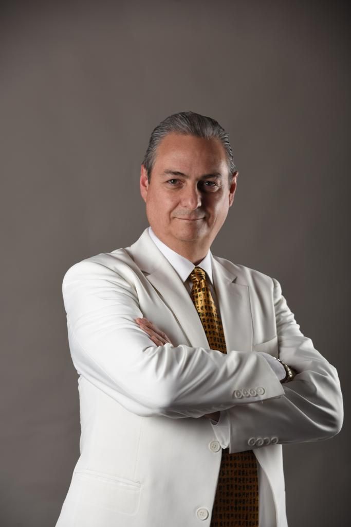 Luis Fernando Lira Menendez-15