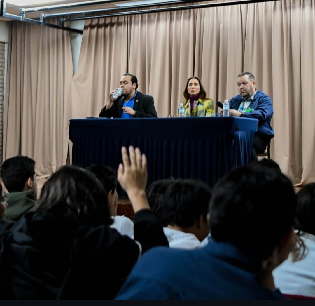 Perla Alvarez Morales.-8