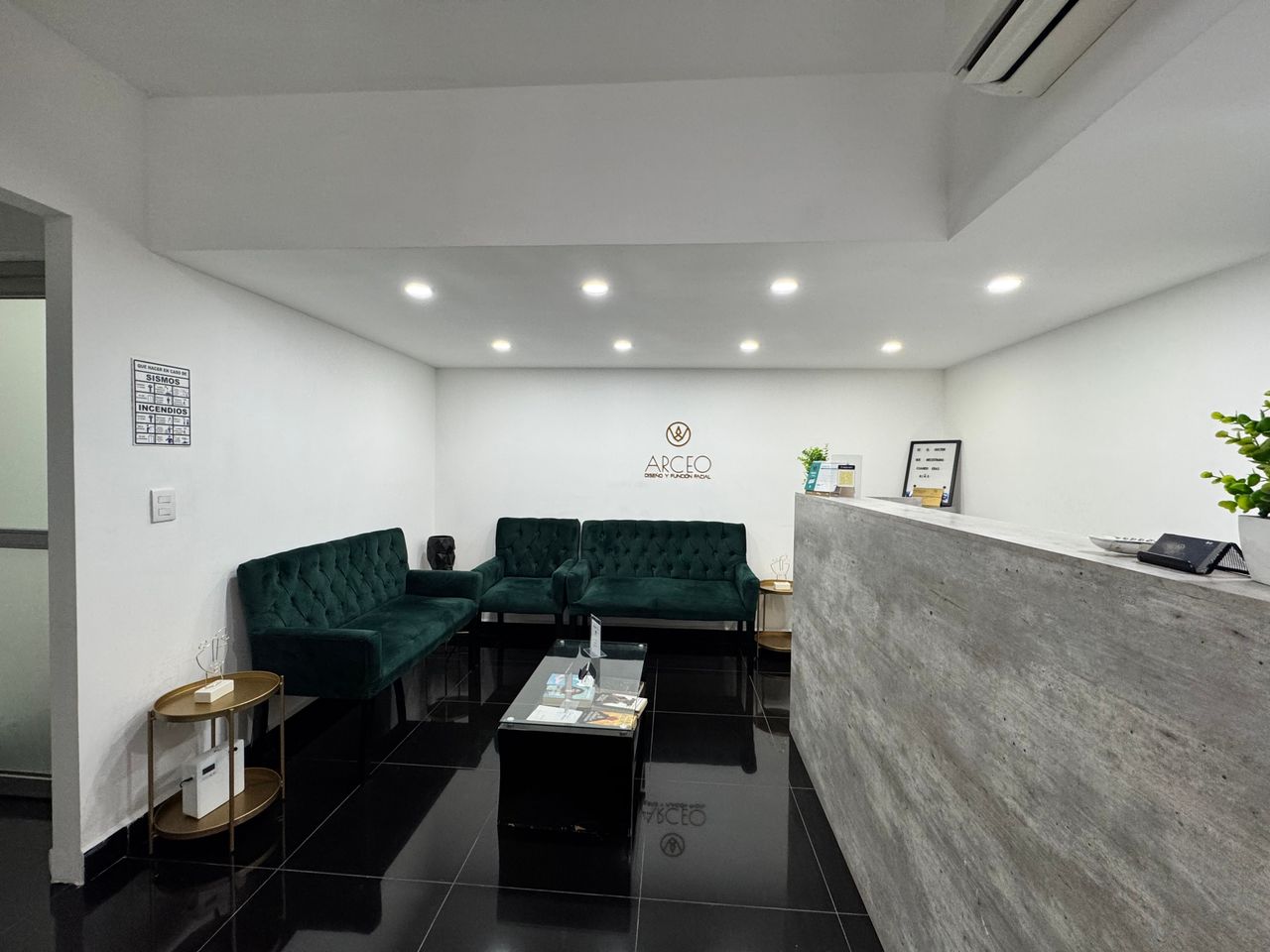 Abraham G Rodriguez Del Bosque-2