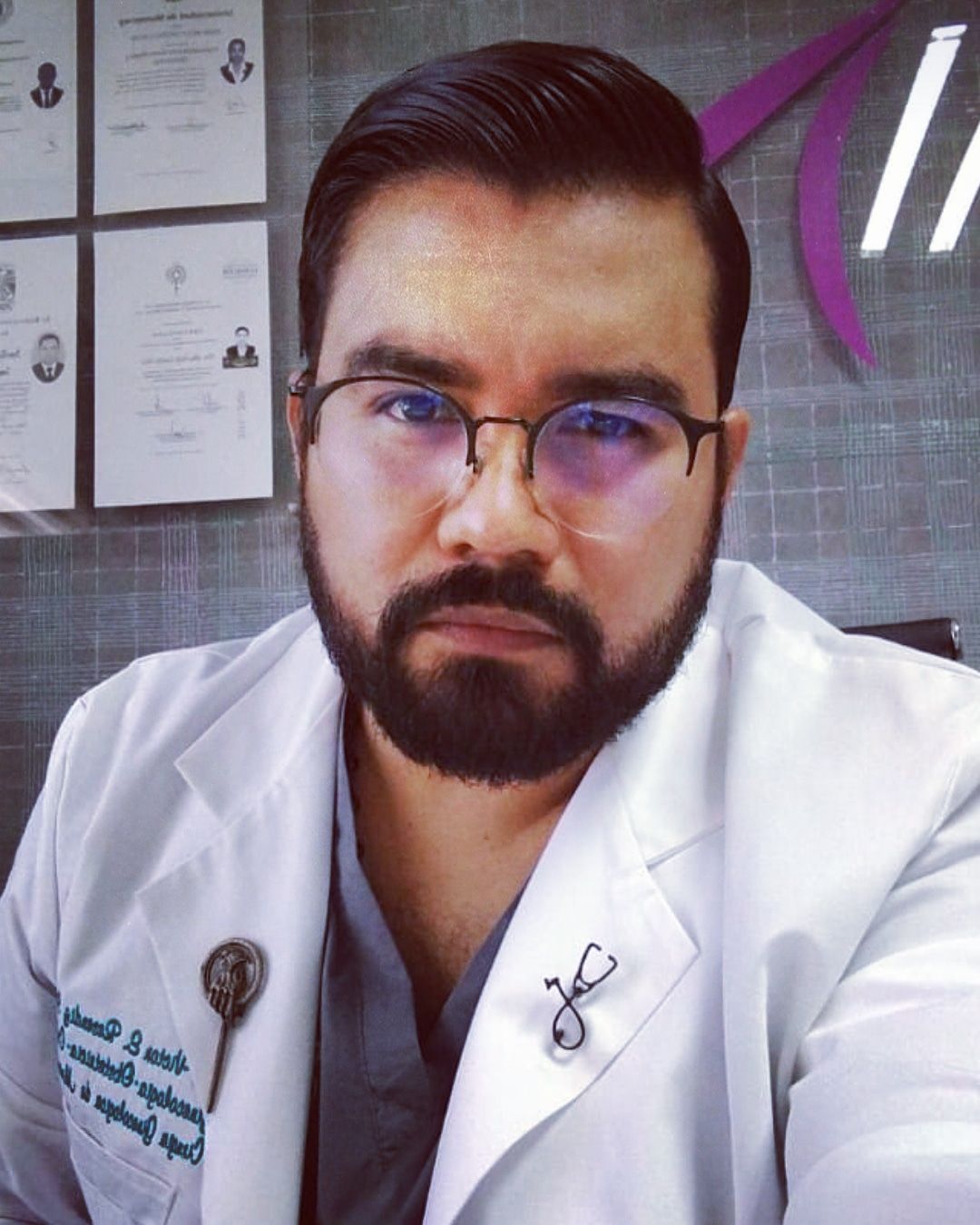 Víctor E. Reséndiz Sandoval-3