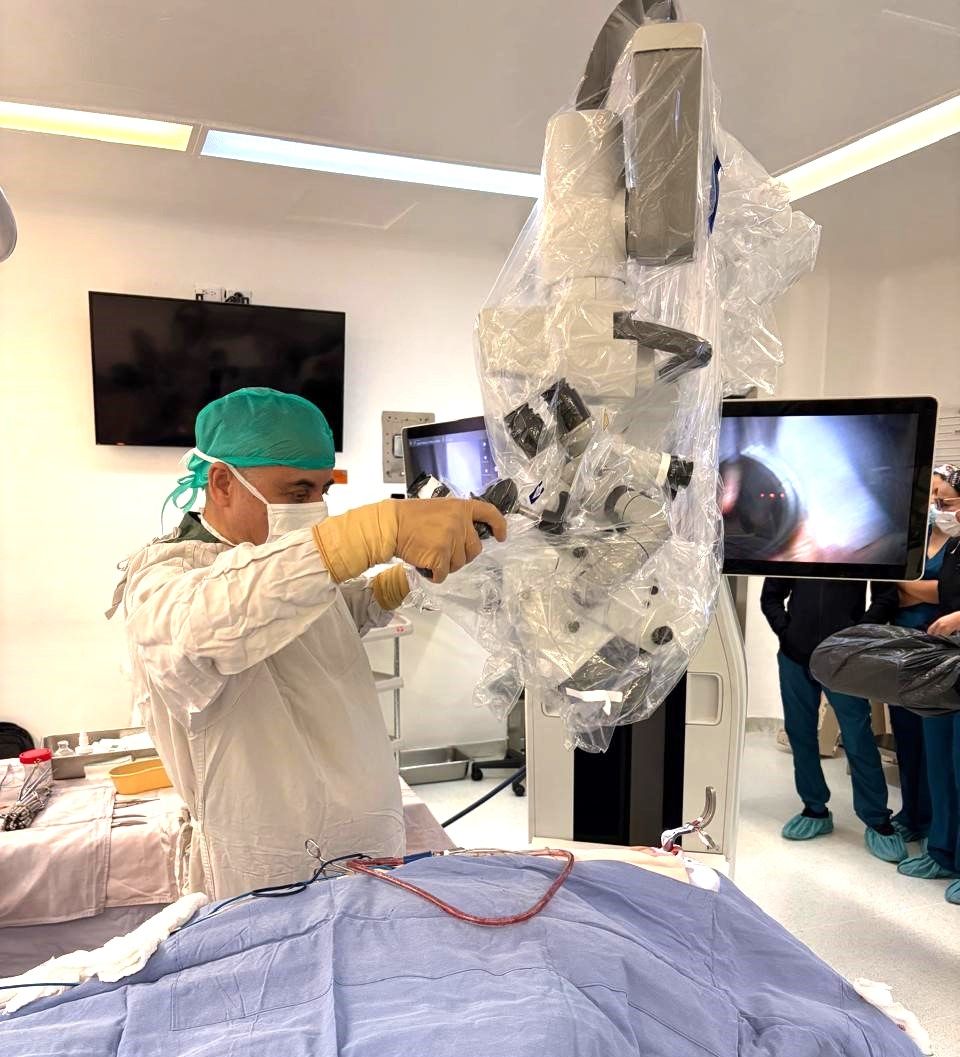 Roberto Caro Del Castillo Barrientos-3