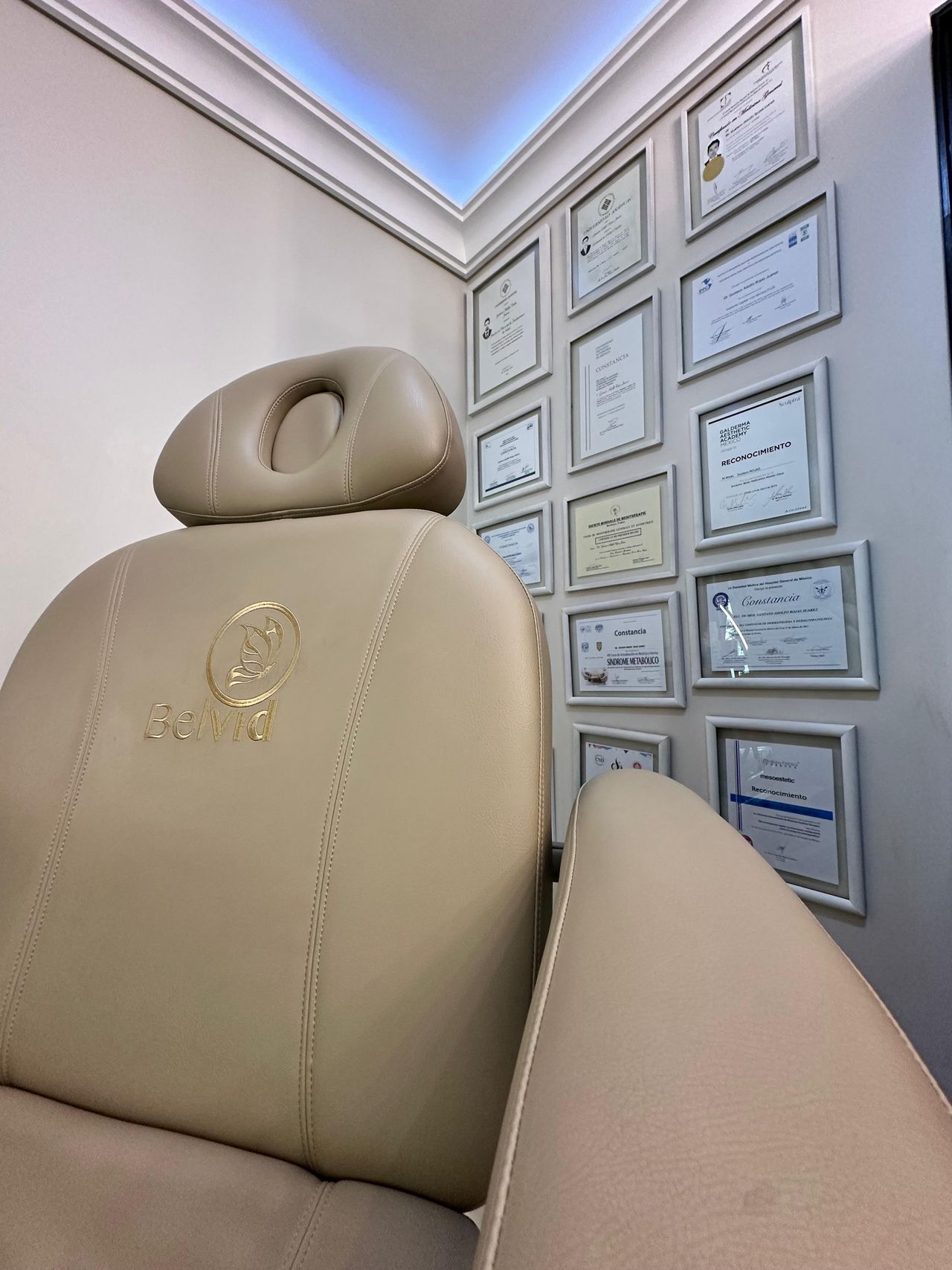 Tania Areli Sornoso Macias-8