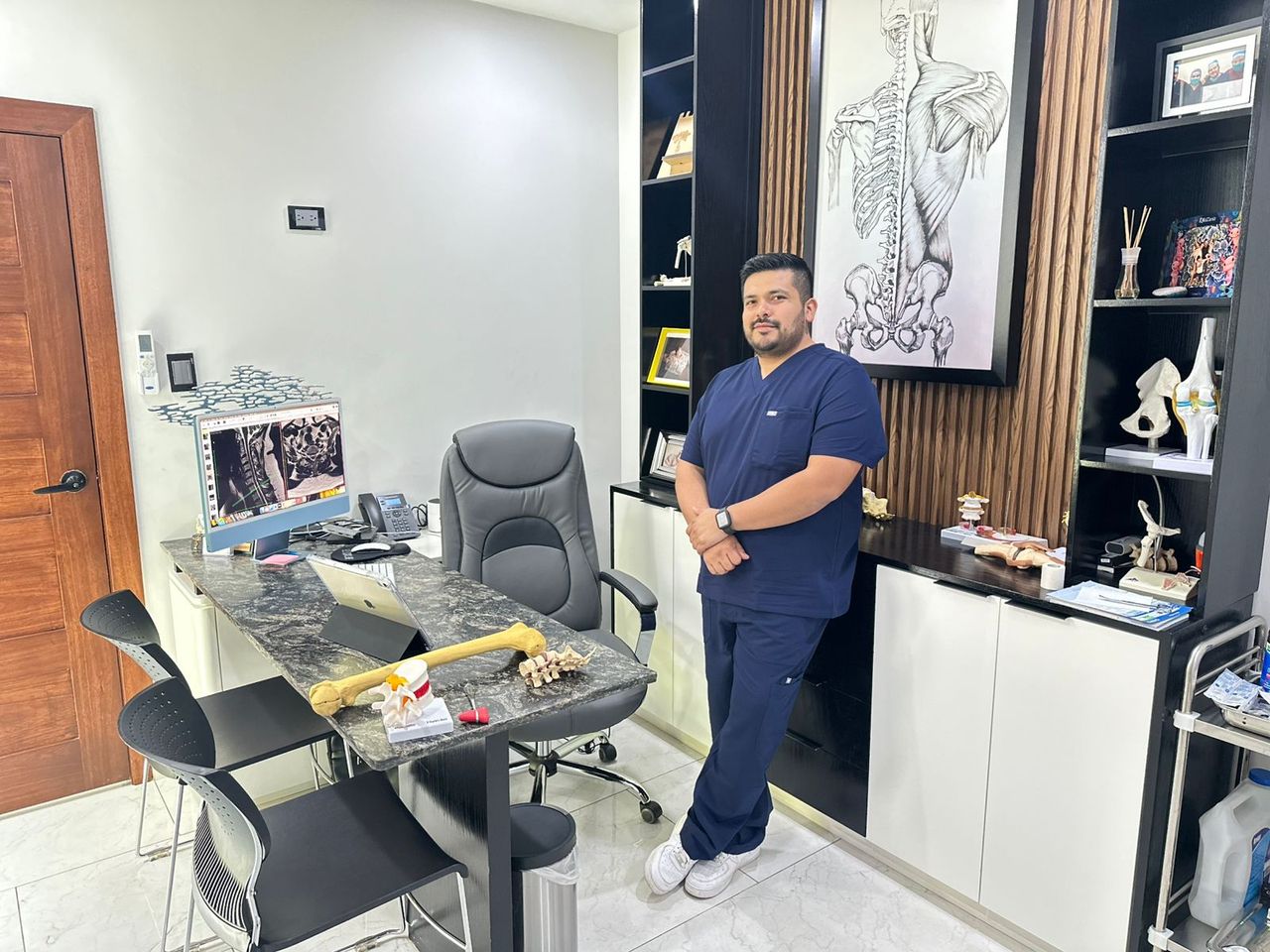 Christian Daniel Victoria Buitimea-2