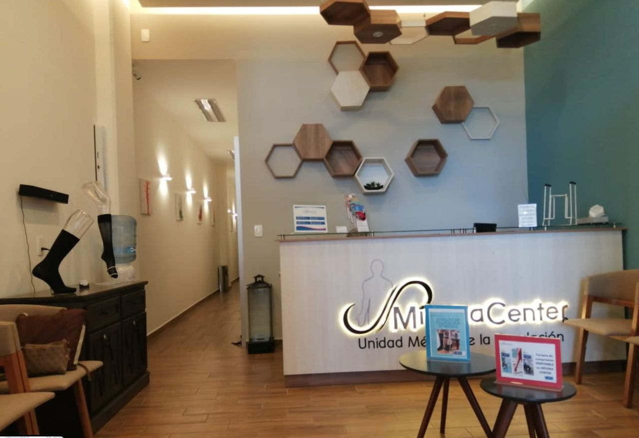 Maxim Flores Titov-3