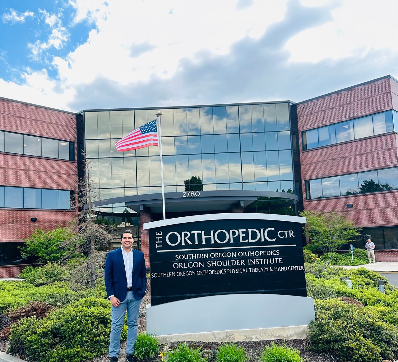 Adrian Flores Villalobos-0