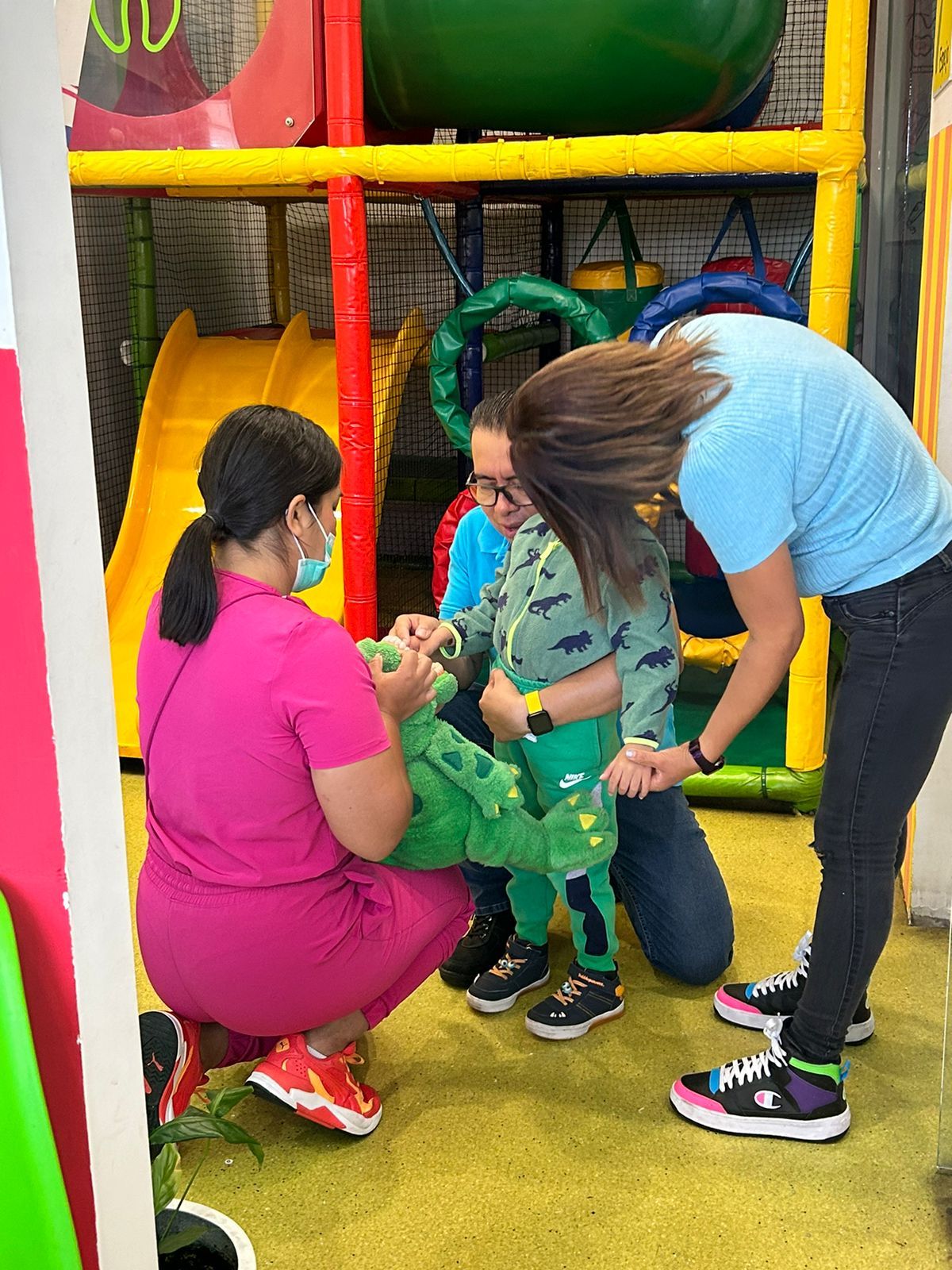 Stephanie Pichardo G.-5