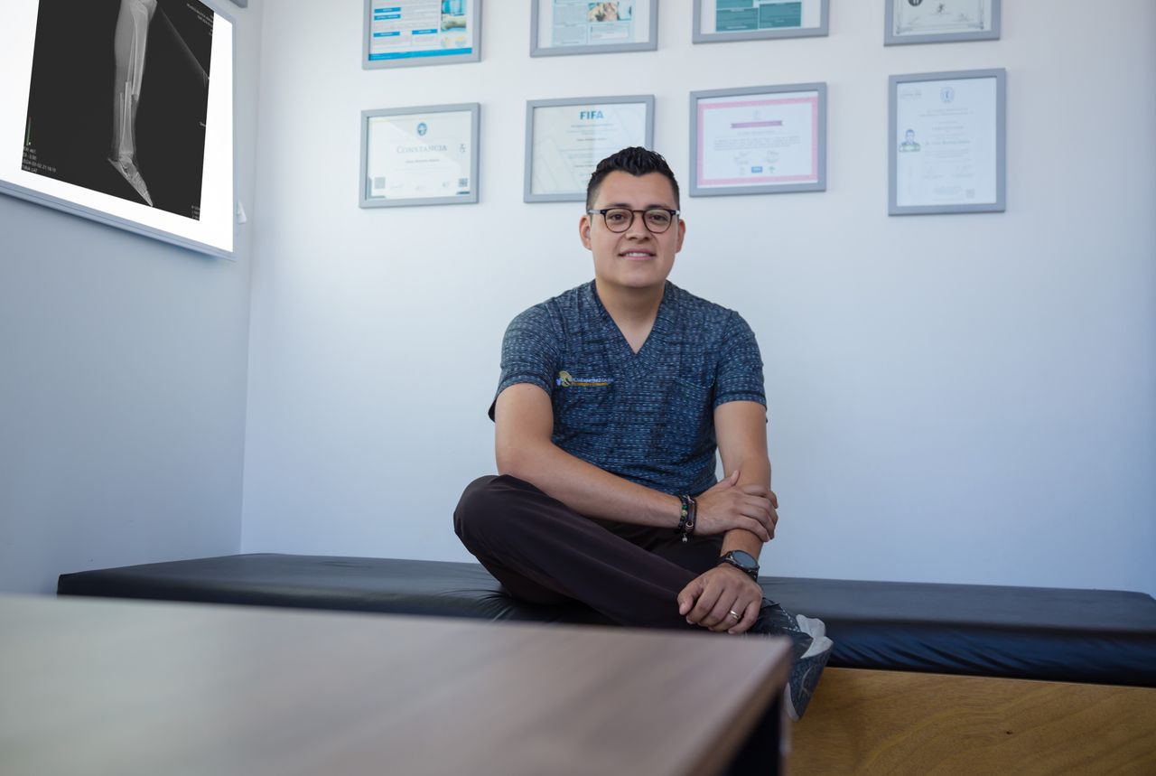 César Martínez Galeno-6