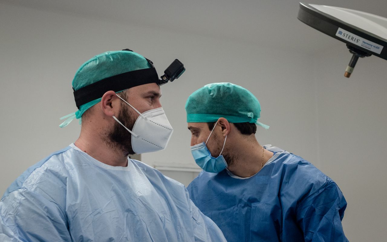 Roy Arturo Reyes Conn-1