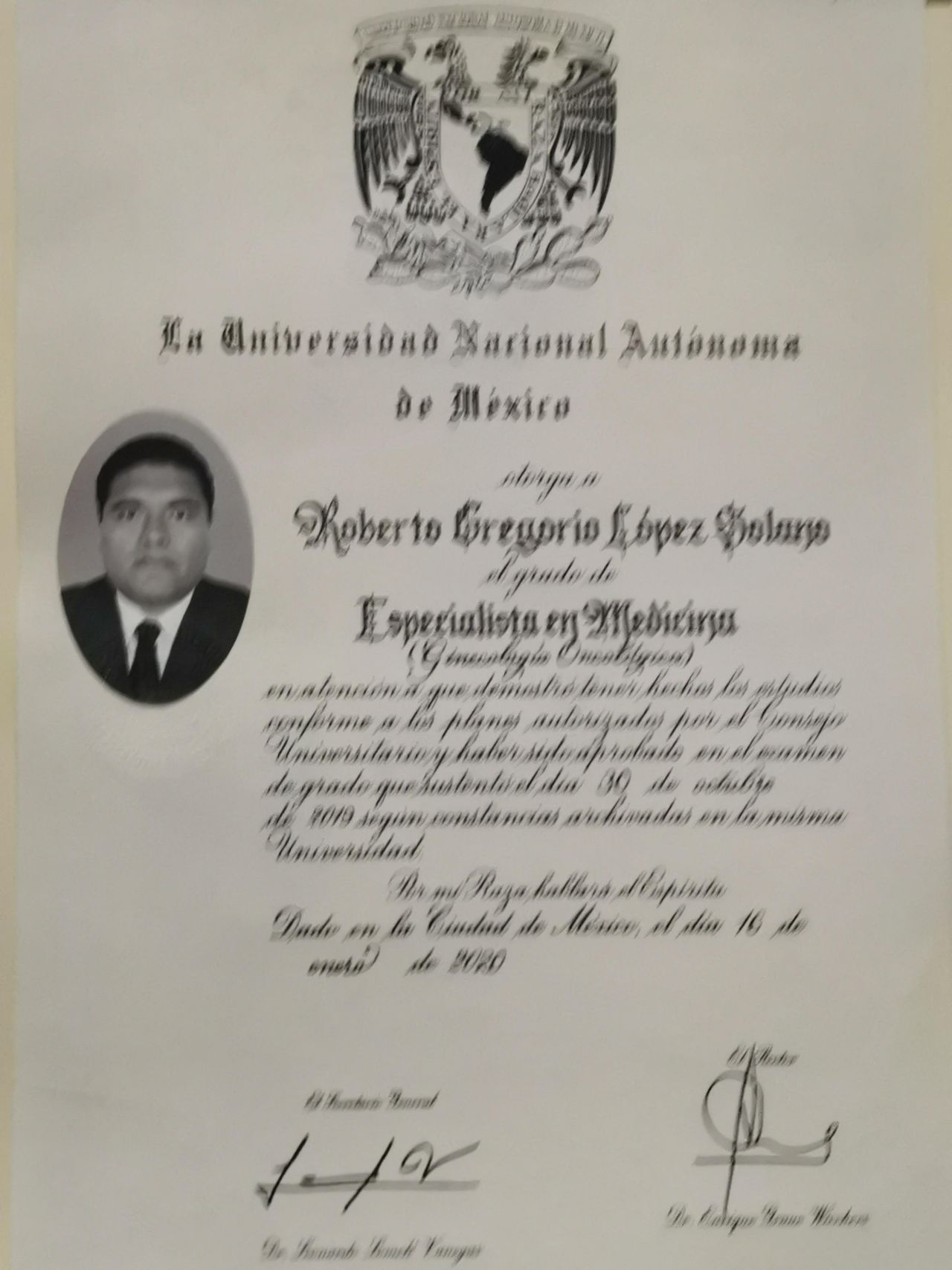 Roberto G. López Solano-2