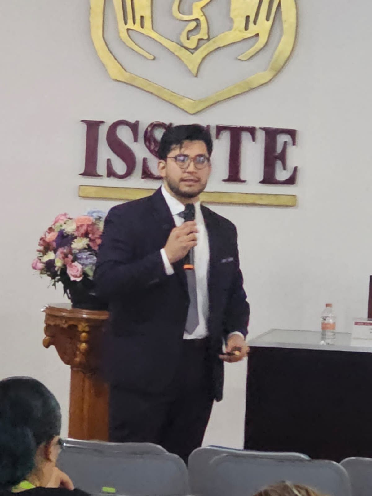 Sebastian León-4