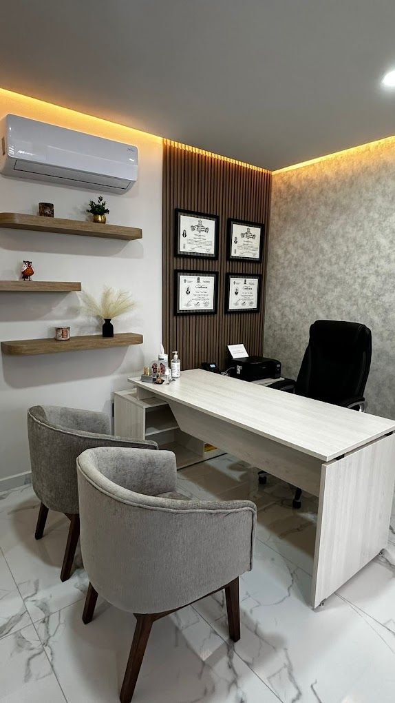 Tony Gomez Luna Leyva-0