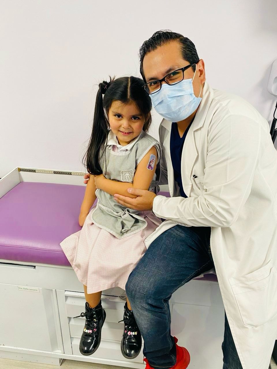 Emmanuel Alejandro Roldan Vences-70