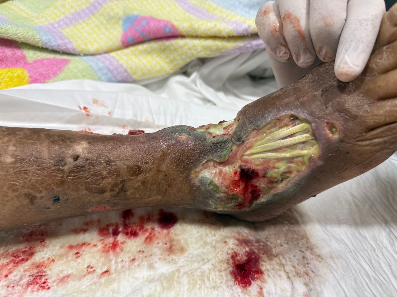 Romeo Guillen Constantino-9