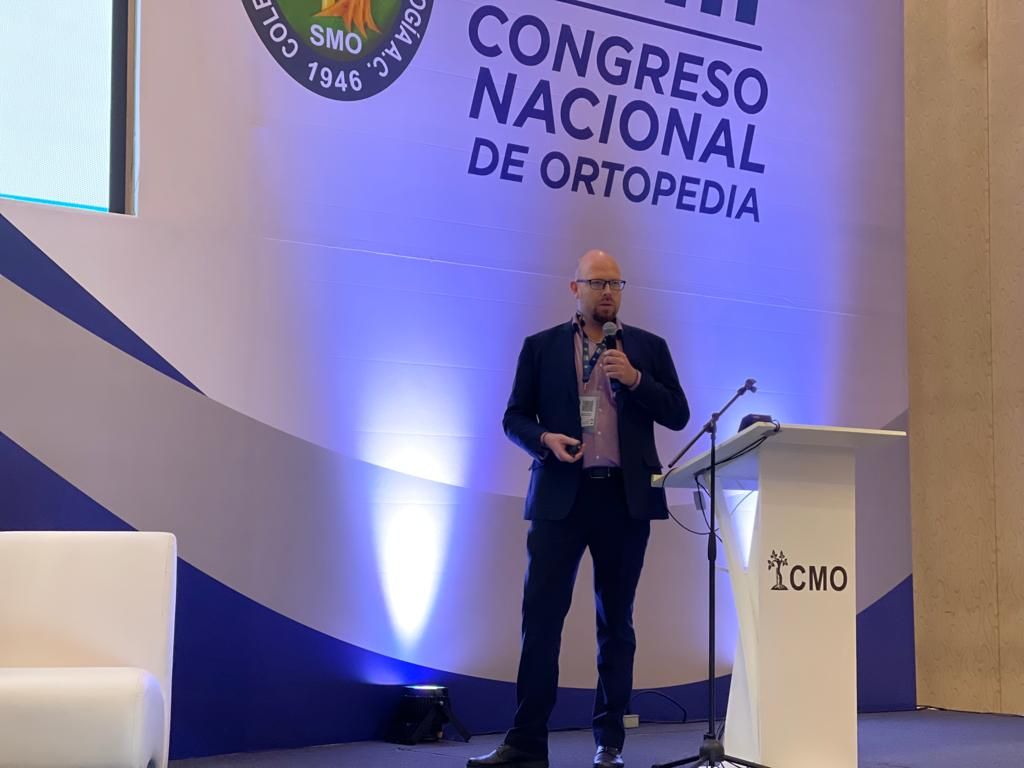 Arturo Pérez Cuéllar-10