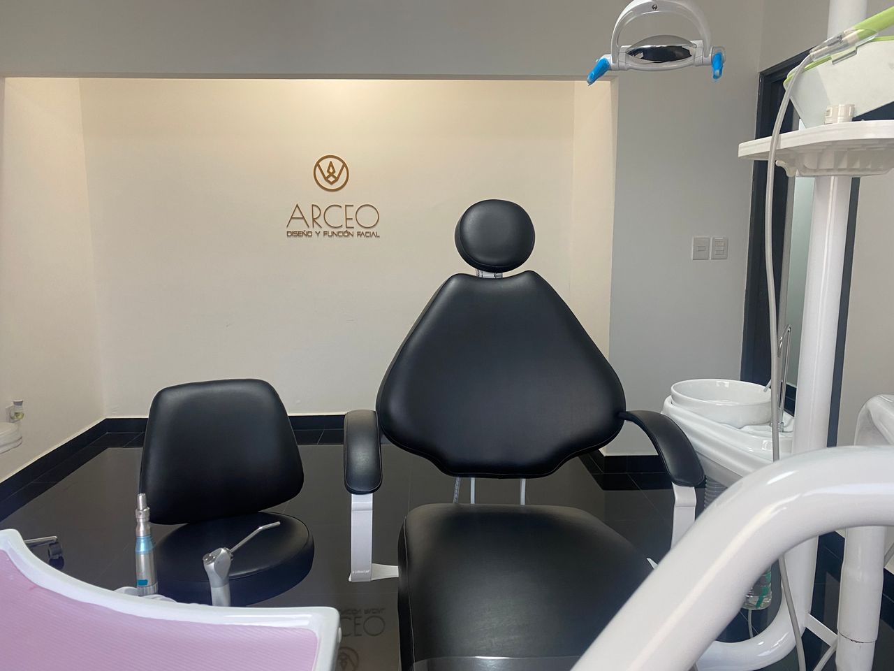 Abraham G Rodriguez Del Bosque-3