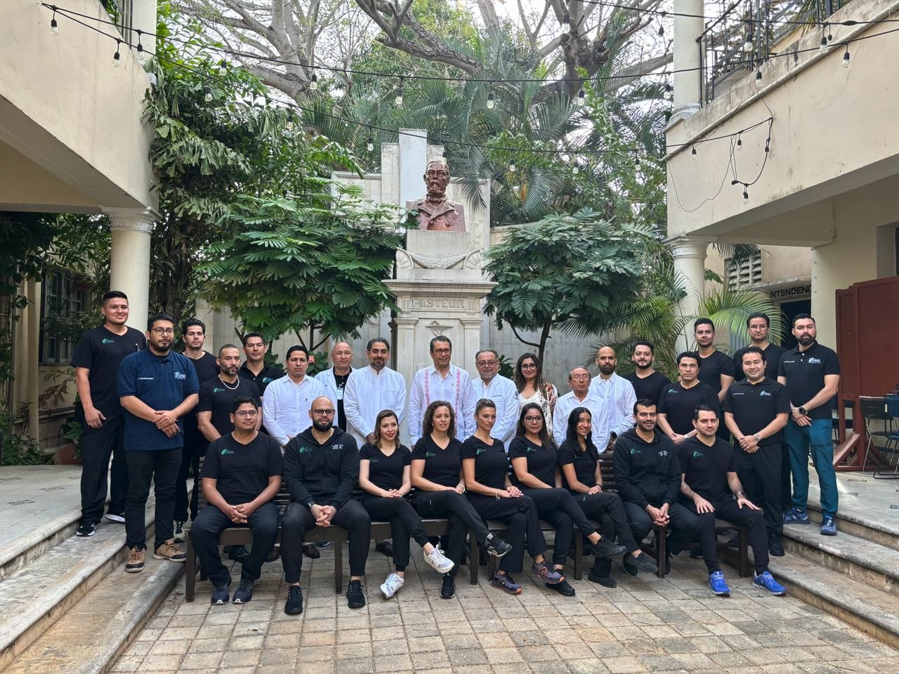 Gustavo Adolfo Luken Galvan-9