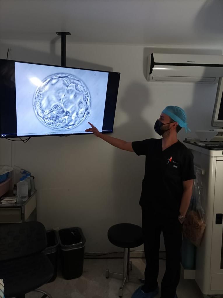 Eduardo Anguiano Franco-24