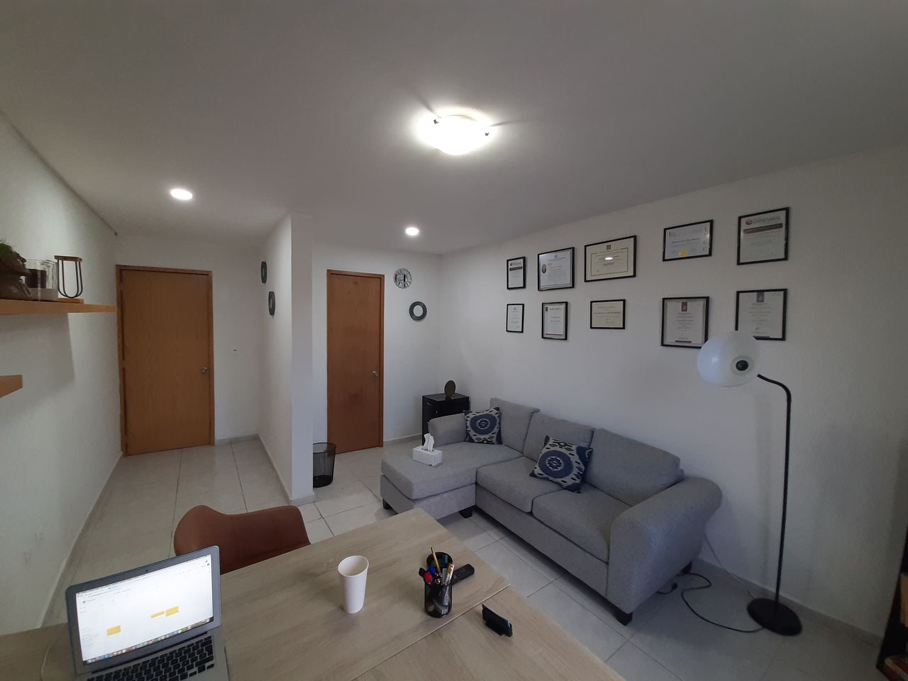 Eduardo De La Cruz-3