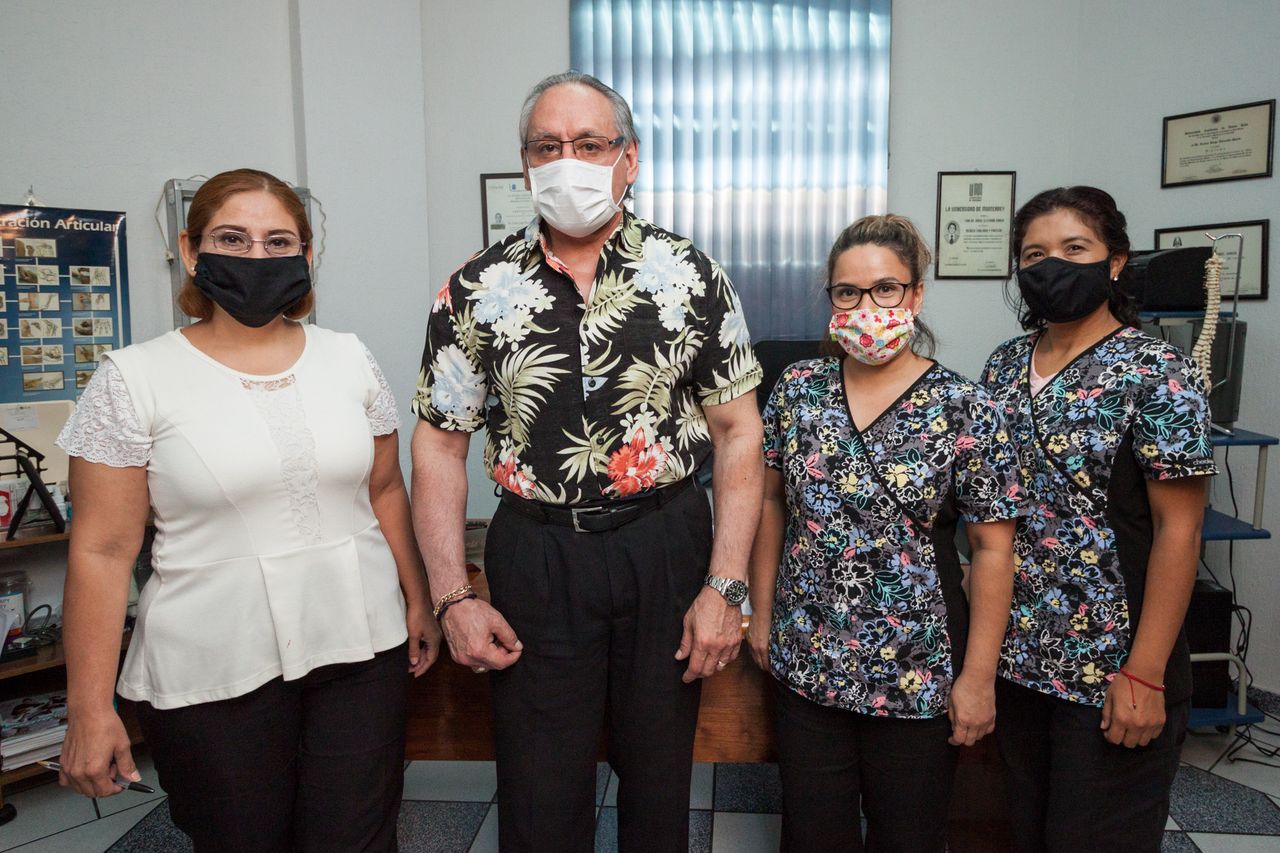 Carlos Elizondo Garza-22