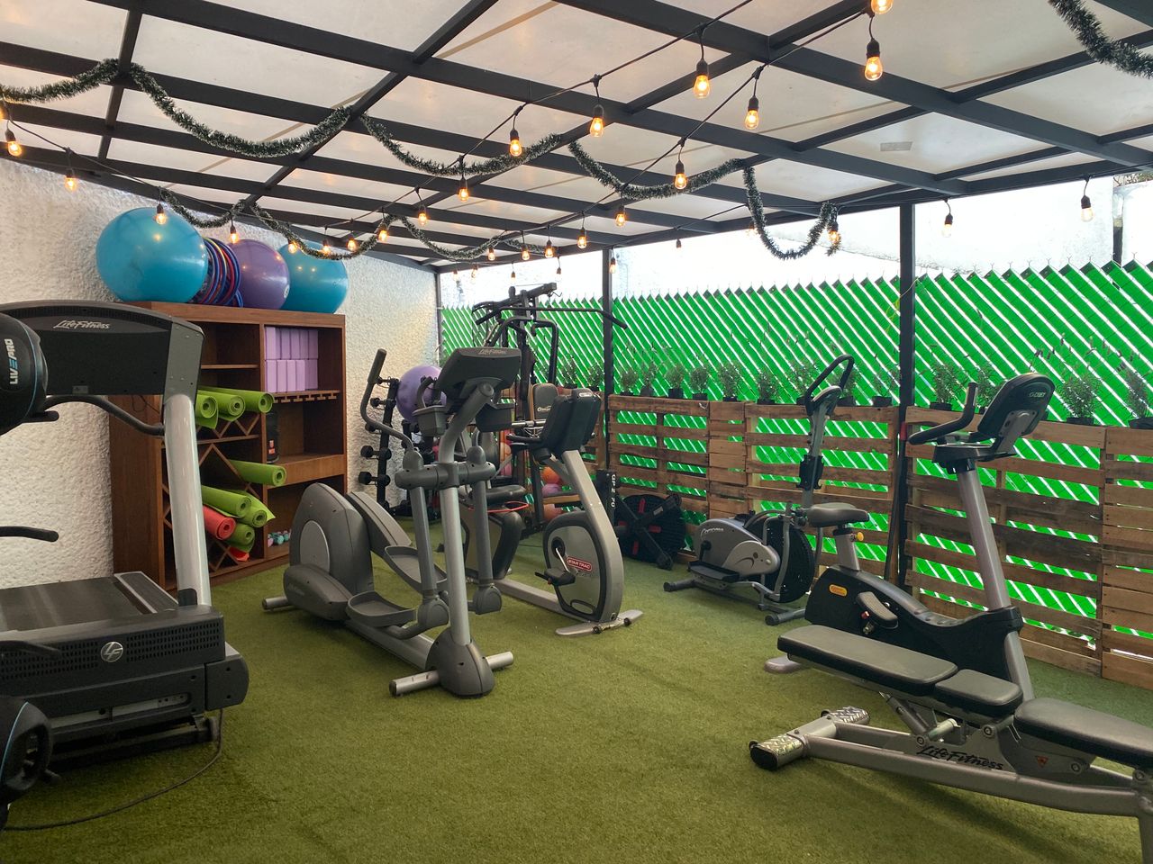 Mariana Razo Breton Mora-8