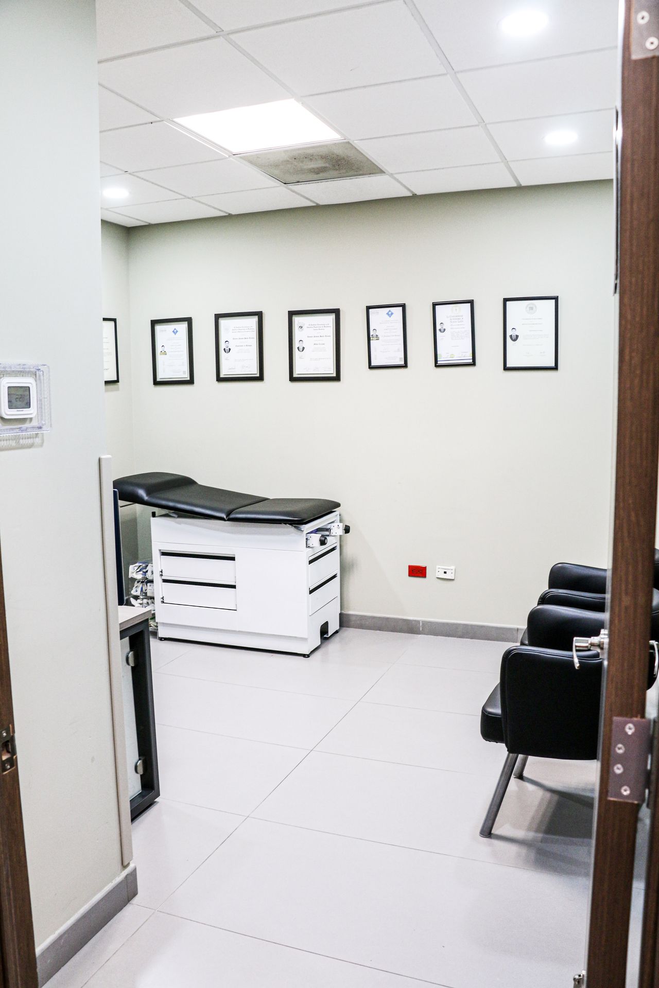 Emilio De León Castorena-14