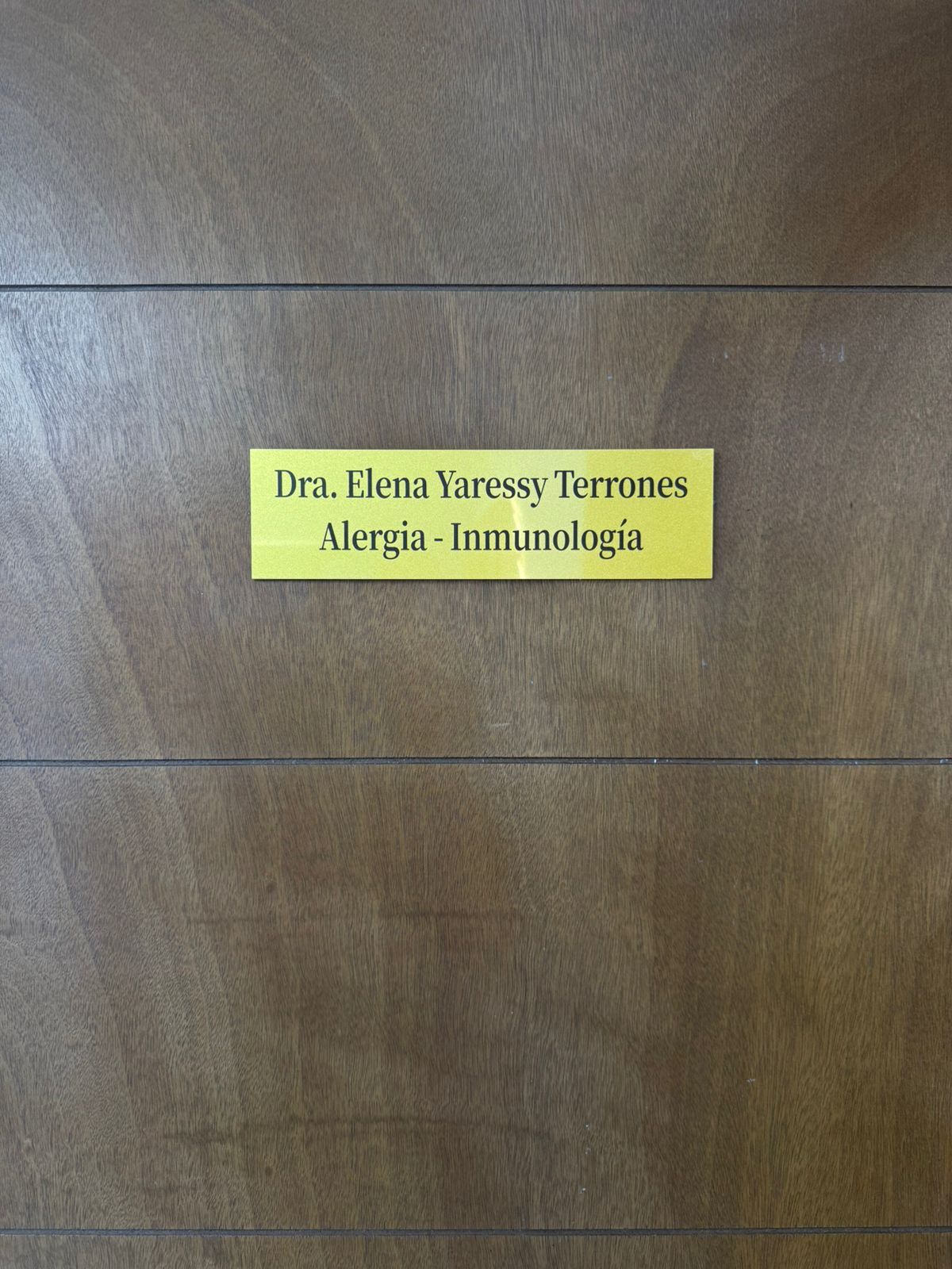 Elena Yaressy Terrones-3