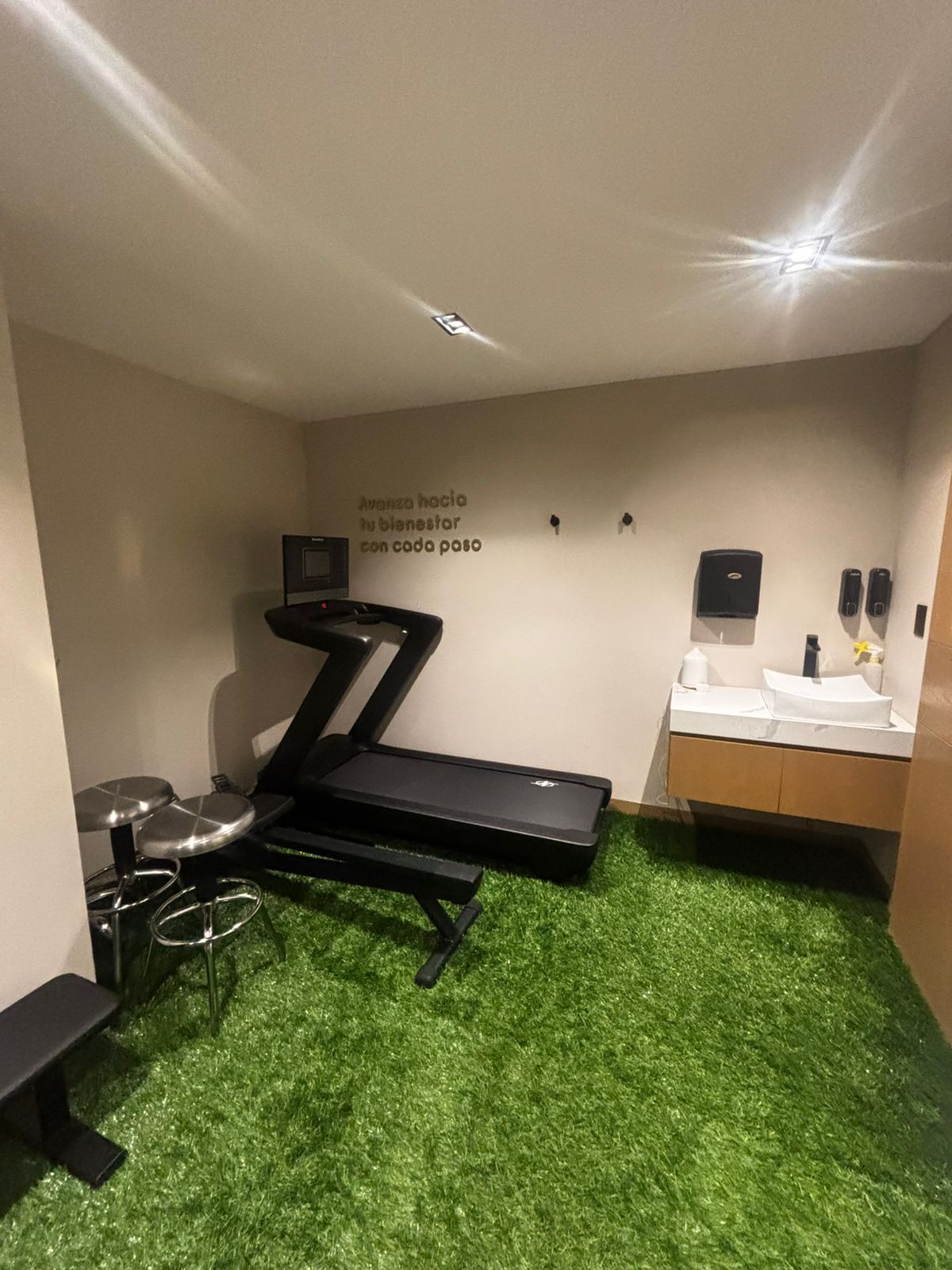 Israel Caballero Rios-3