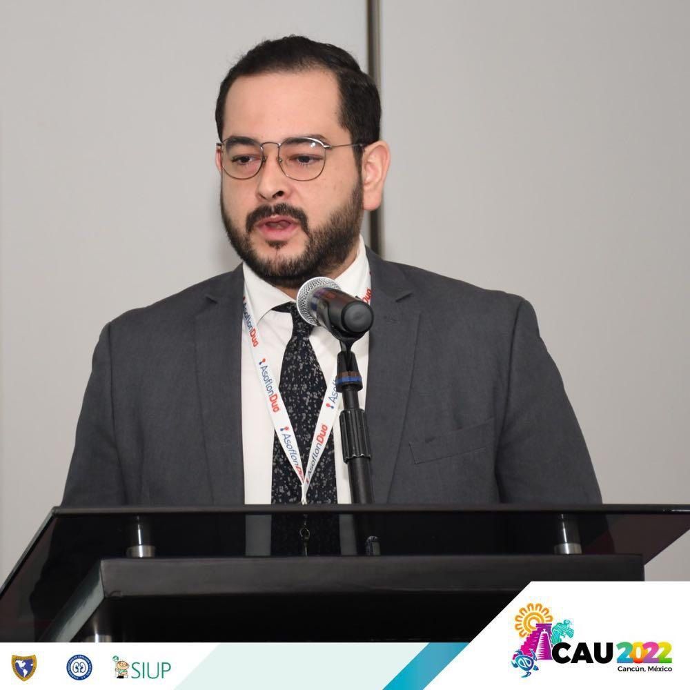 Raul H. De La Garza-4