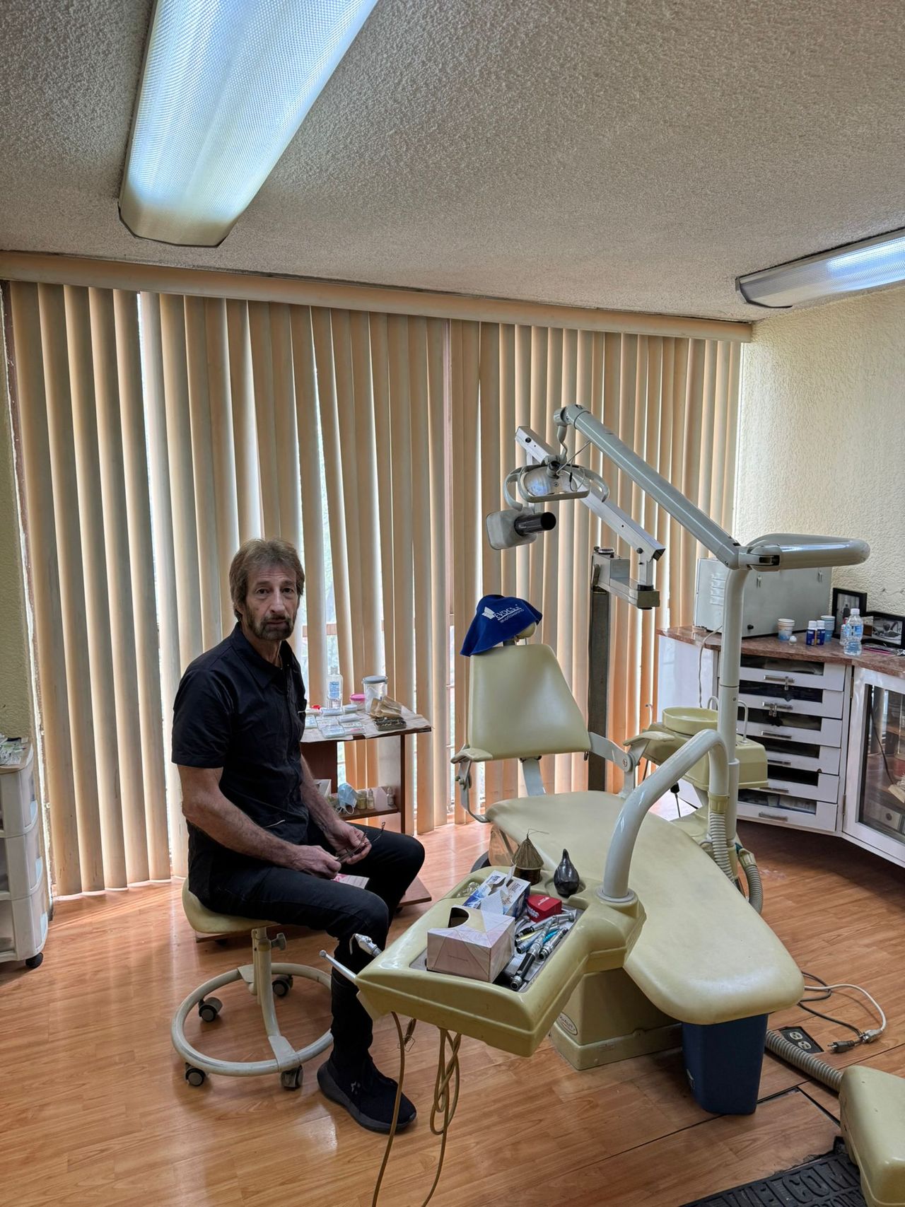 Mauricio Daniels Fine-3