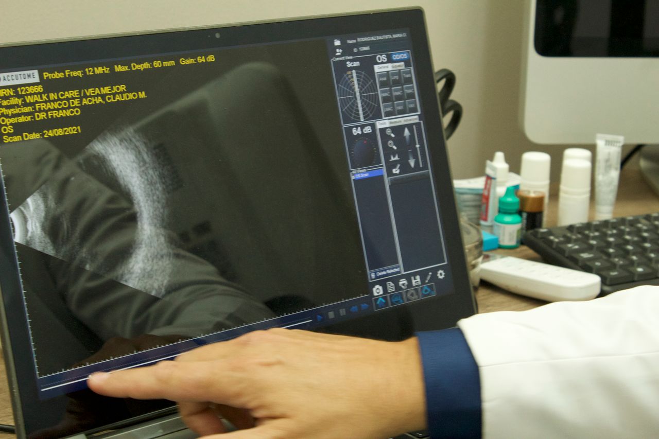 Claudio Martin Franco De Acha-10