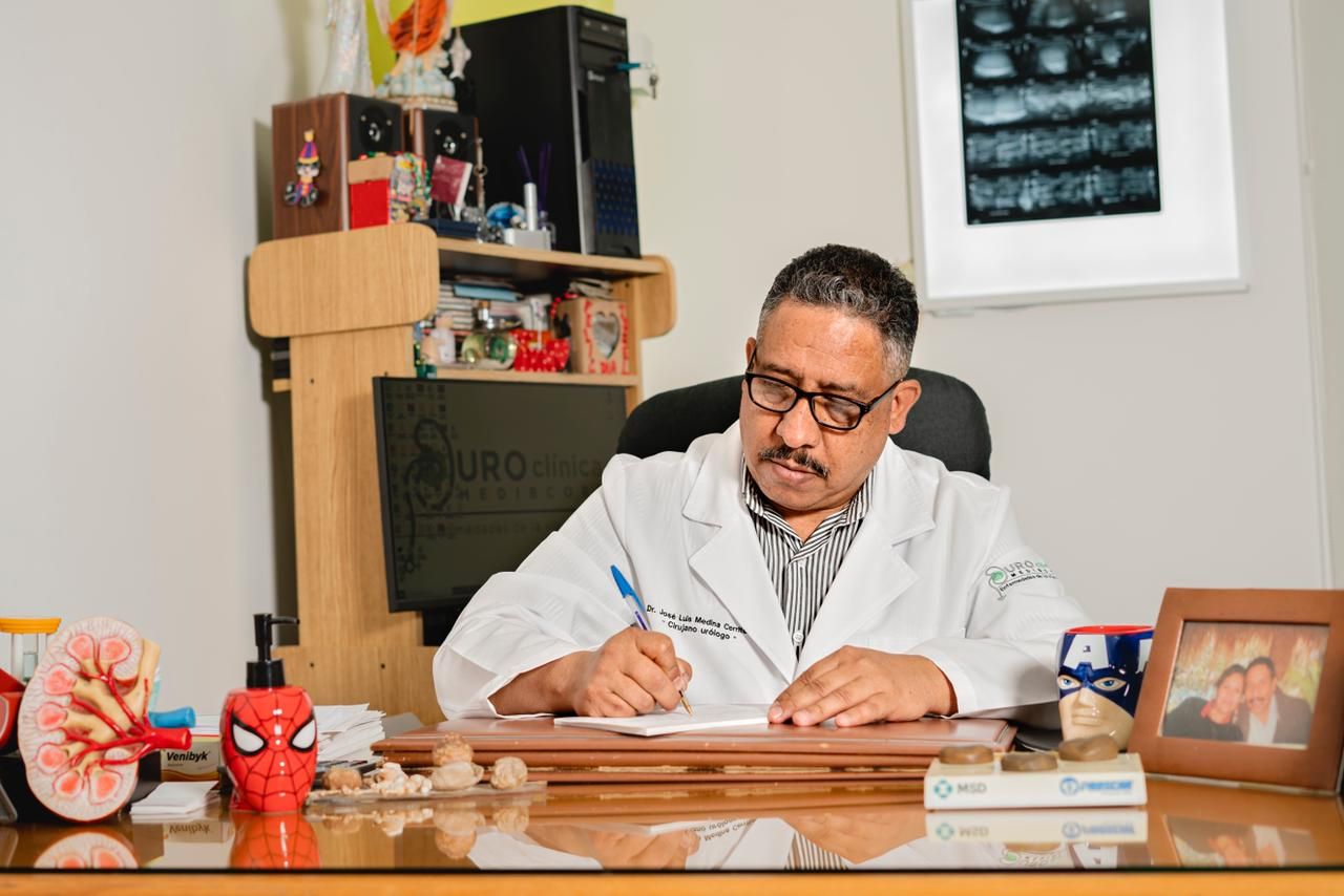 Jose Luis Medina Cerriteño-12