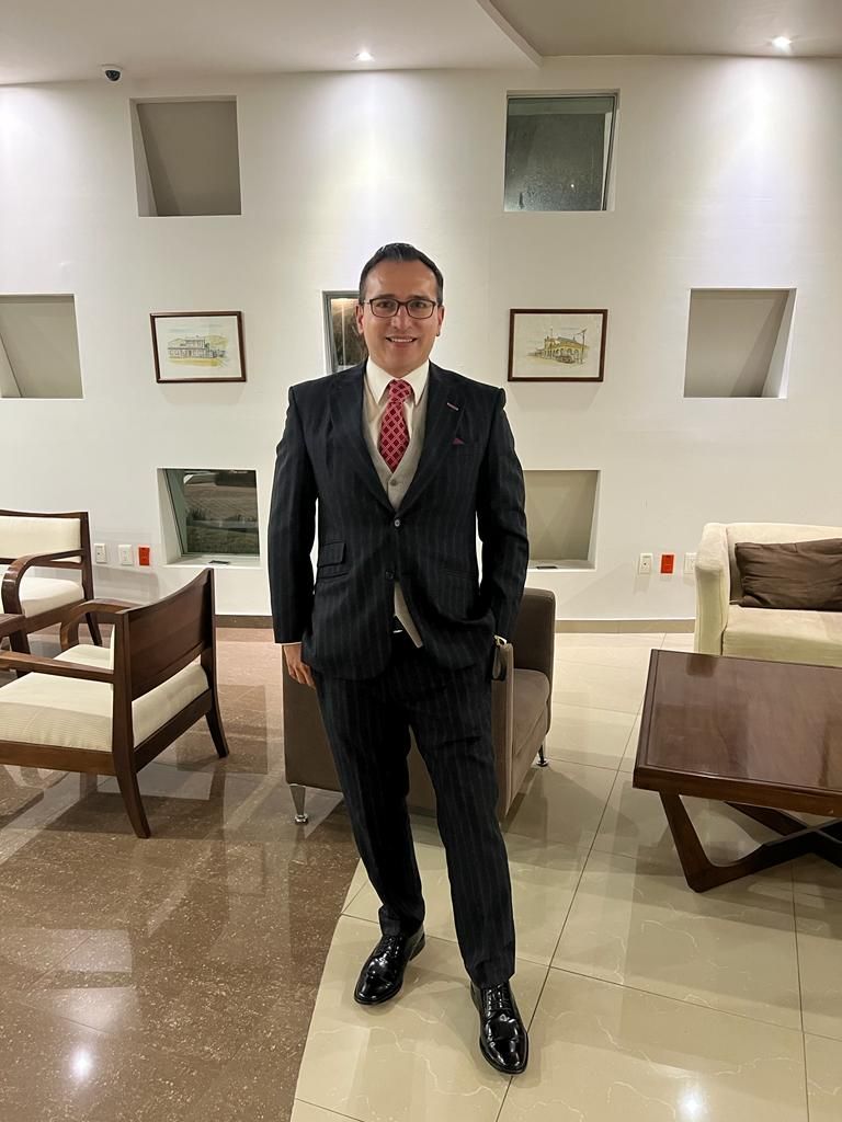 Víctor Hugo Robles Acosta-1